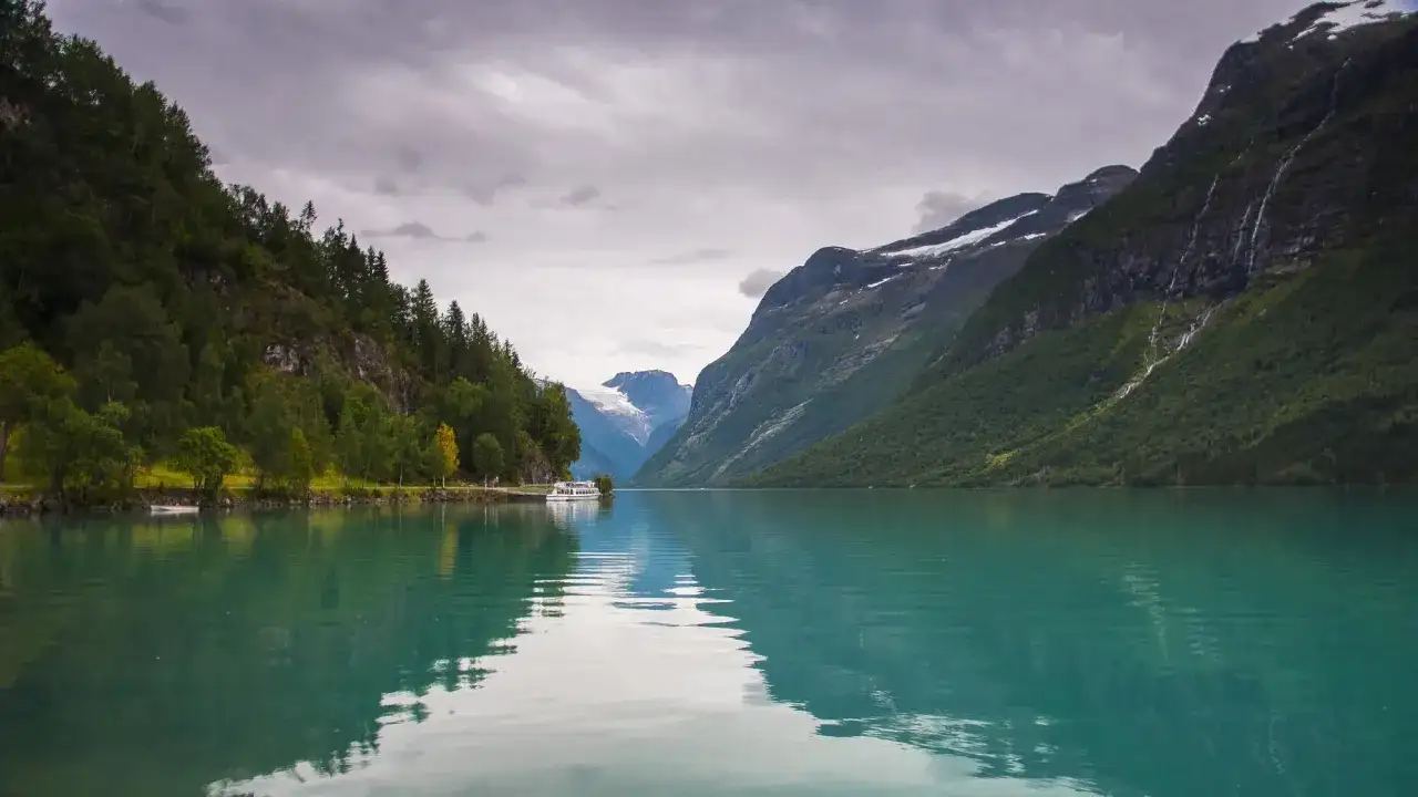 Fiordy Norweskie - Jak zaplanować idealną podróż?