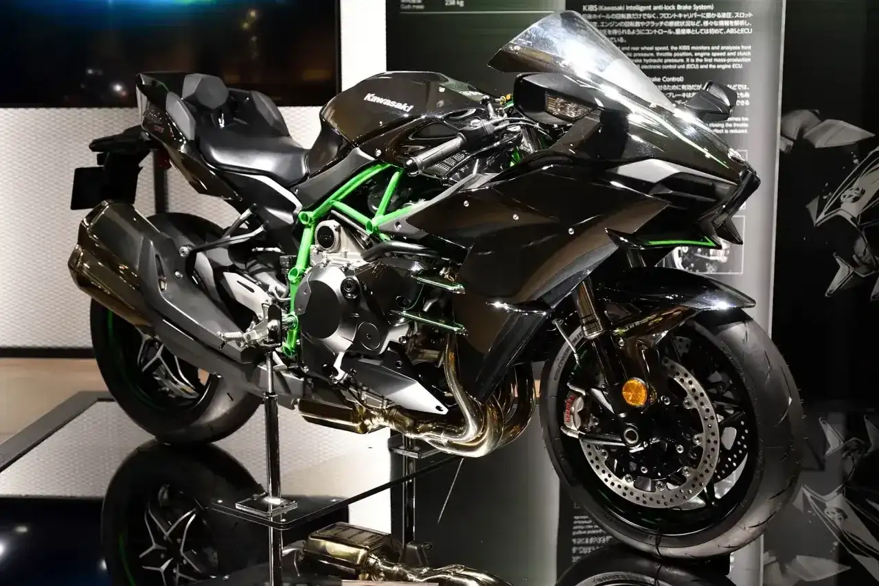 Kawasaki Ninja H2R - torowy ekstrem bez kompromisów