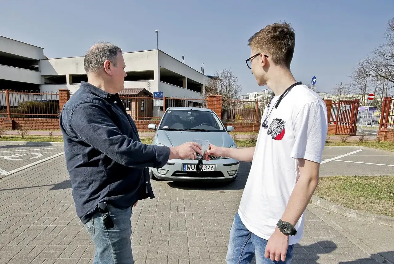 Użyczenie auta - uniknij pułapek. Jak spisać umowę?