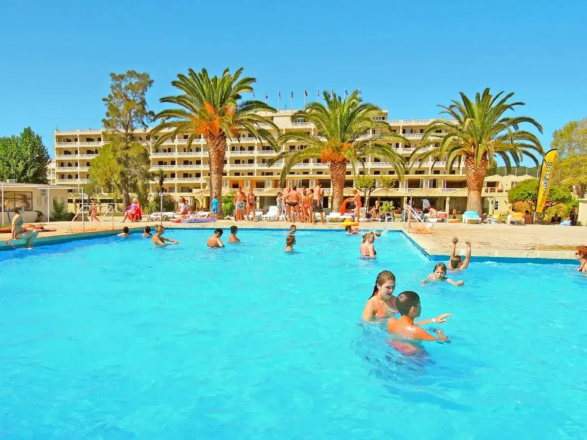 Messonghi Beach Resort opinie - Czy to wybór dla Ciebie?