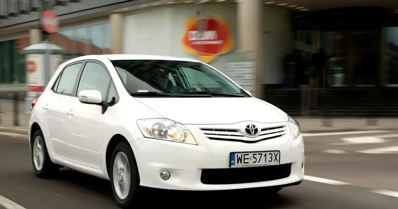 Toyota Auris 1.4 D-4D - Czy ten diesel ma sens? Analiza!
