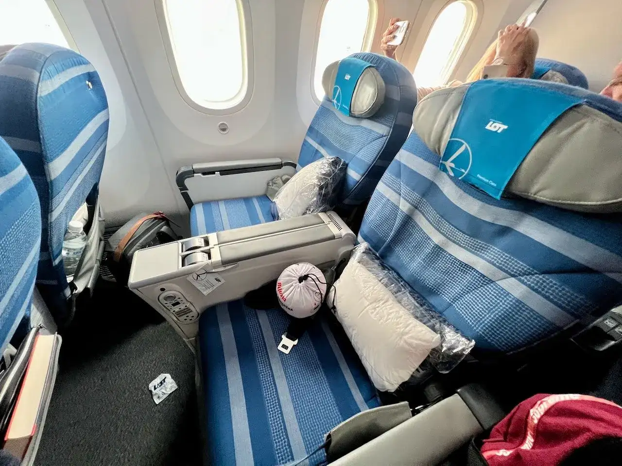 Premium economy - czy warto dopłacić? Kiedy ma sens?