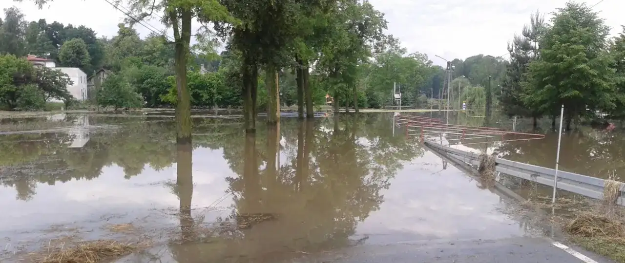 Powódź na rzece - jak rozpoznać zagrożenie?