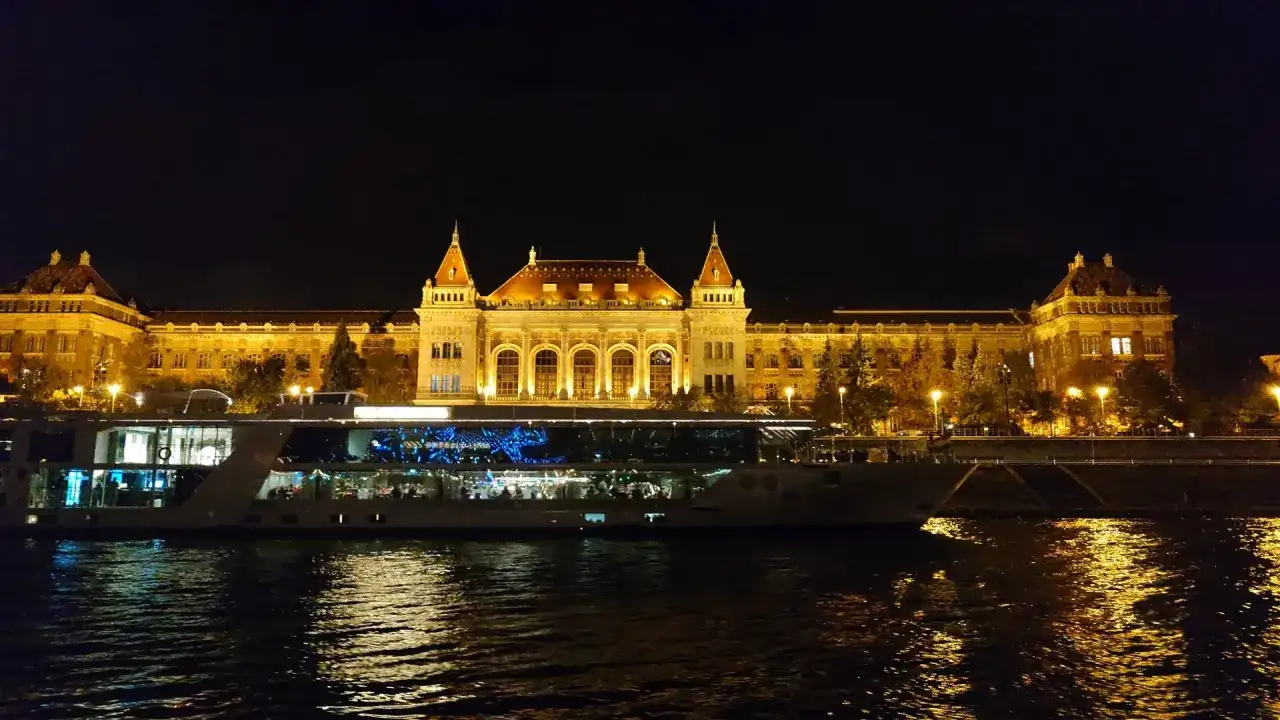 Rejs po Dunaju Budapeszt - Jak wybrać najlepszy?