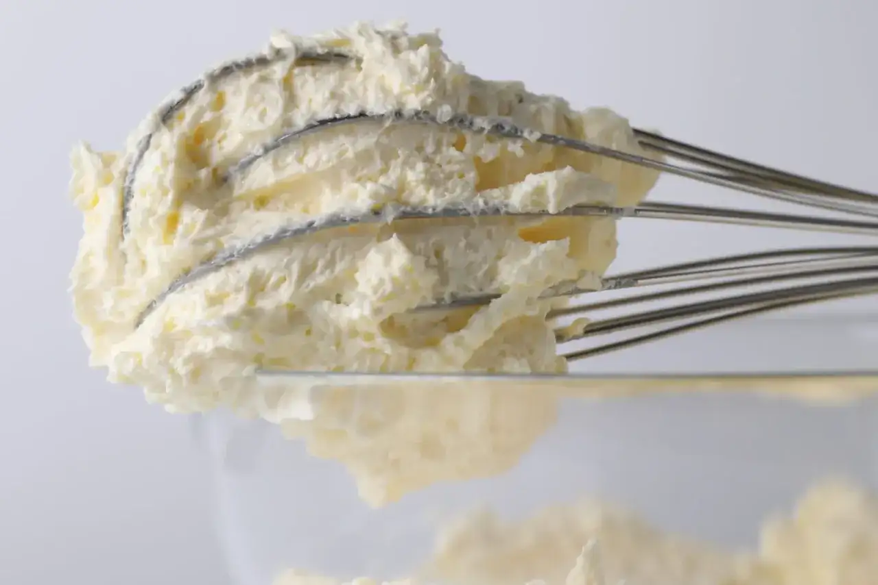 Krem z mascarpone bez śmietany - prosty przepis i triki
