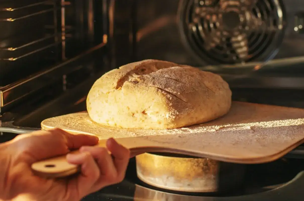 Jak sprawdzić, czy chleb jest upieczony? 5 sprawdzonych metod