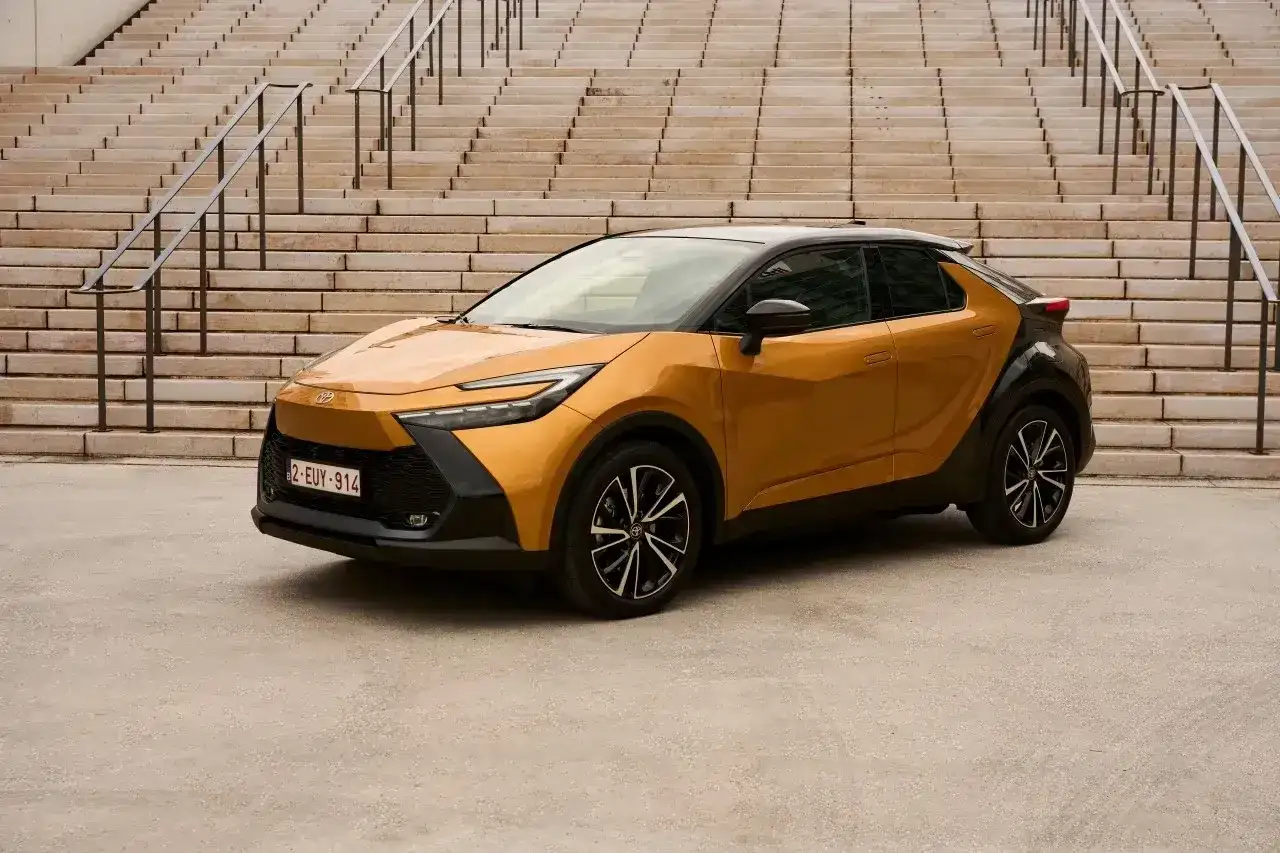 Toyota hybrydy - Cennik i porady: Nie przepłacaj!