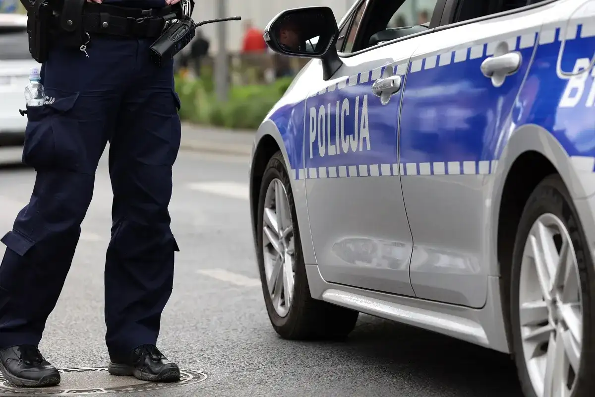 Czy policja namierzy wyłączony telefon? Prawda i mity