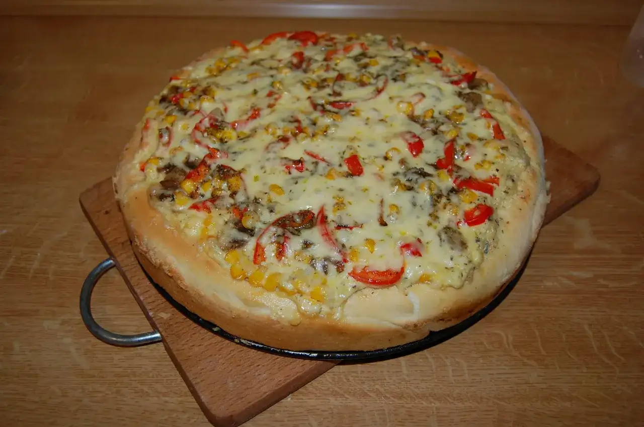 Biały sos do pizzy i makaronu - przepis, triki, błędy