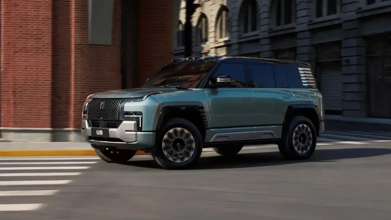 Yangwang U8 - co naprawdę oferuje ten luksusowy SUV?