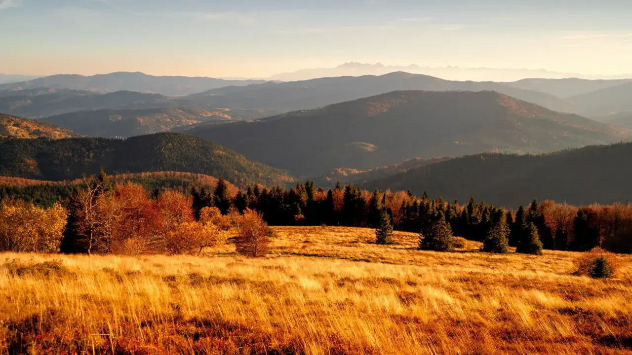 Góry w listopadzie - Jak mądrze wybrać trasę i uniknąć błędów?