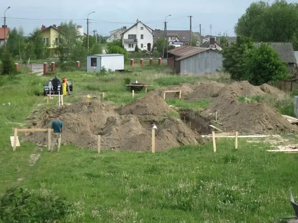 Wykop pod fundament - Jak uniknąć błędów i ile kosztuje?