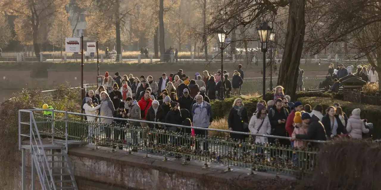 35 dni urlopu - Czy to już? Jak zyskać więcej wolnego?