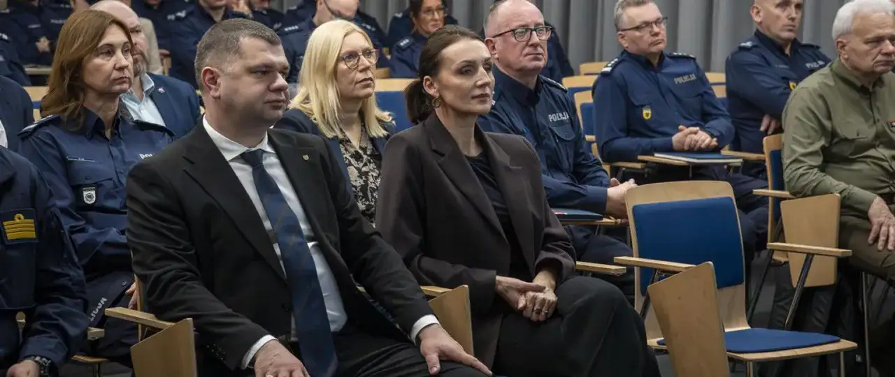 Jak sprawdzić numer sprawy na policji? Szybki przewodnik