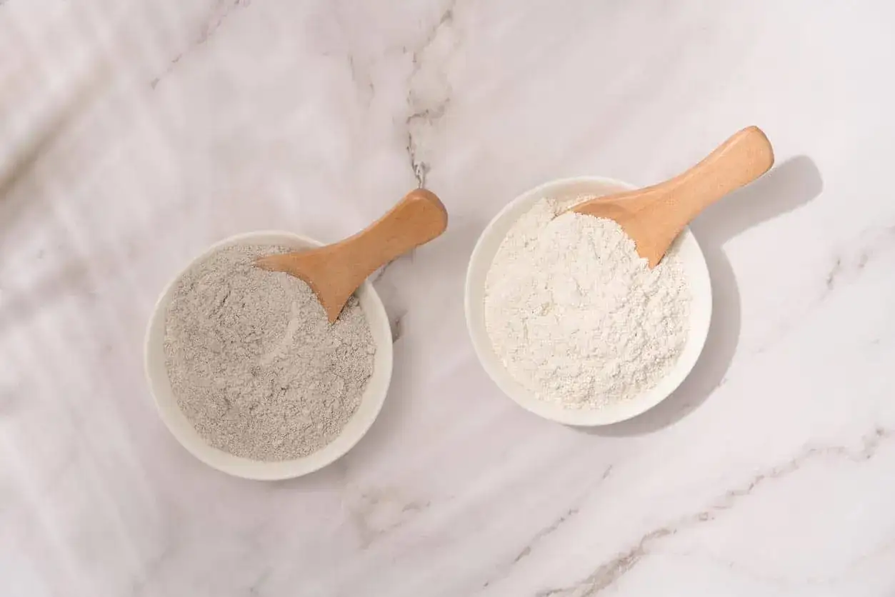 Argile blanche pour cheveux - comment l’utiliser sans dessécher ?
