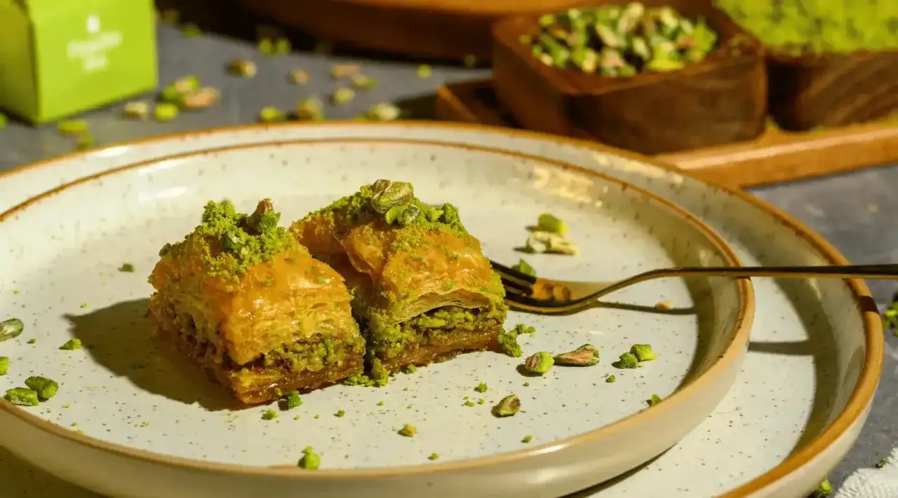 Gdzie rosną pistacje? Odkryj kraje i smaki "zielonego złota"