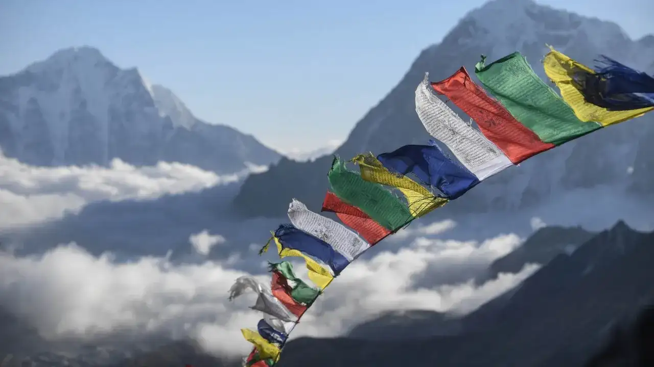 Najwyższy szczyt świata - Everest czy inna góra? Sprawdź!