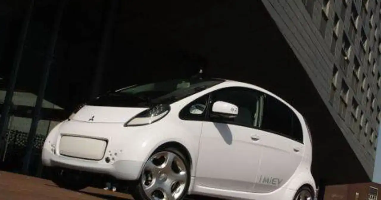 Mitsubishi i-MiEV - Czy ten miejski elektryk nadal się opłaca?