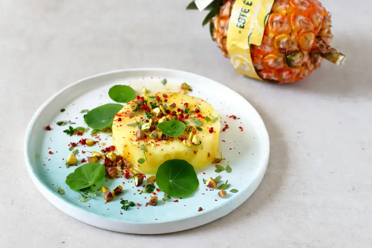 Mrożony ananas w galaretce? Jak zrobić, by stężała!