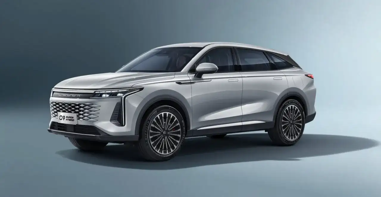 Omoda 9 cena - ile kosztuje ten hybrydowy SUV?