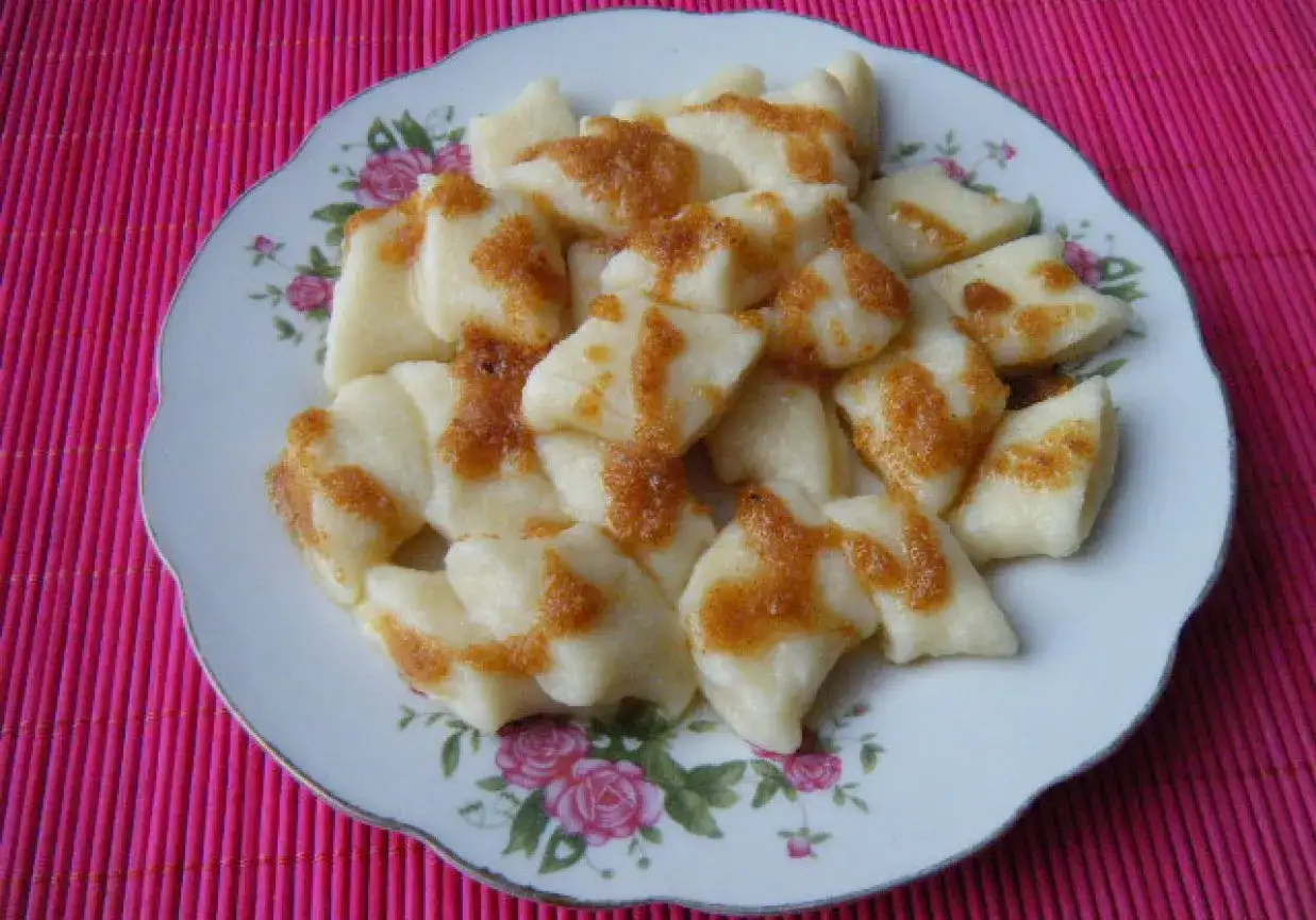 Pierogi leniwe - idealne kluski z twarogu. Jak zrobić?