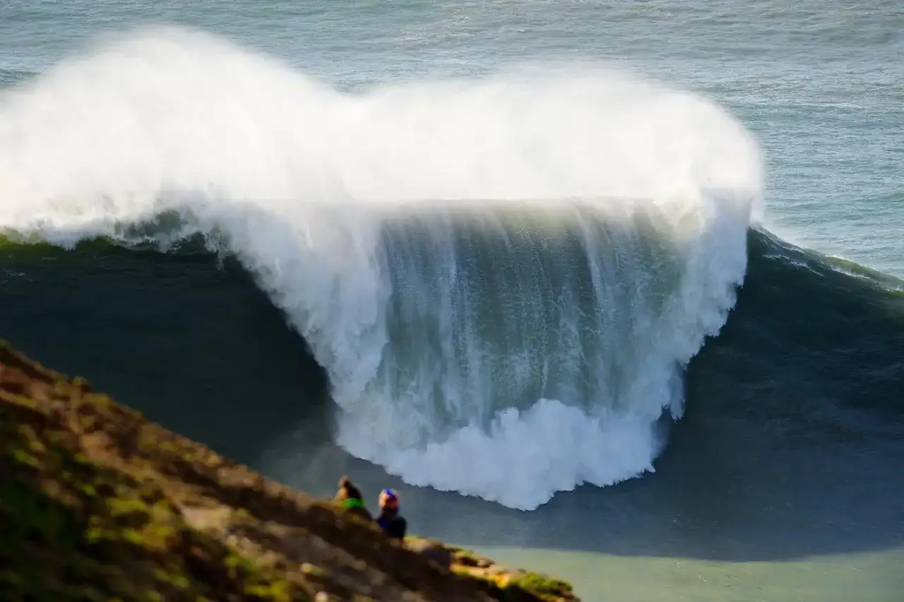 Nazaré - El mejor mirador de olas gigantes (Guía completa)