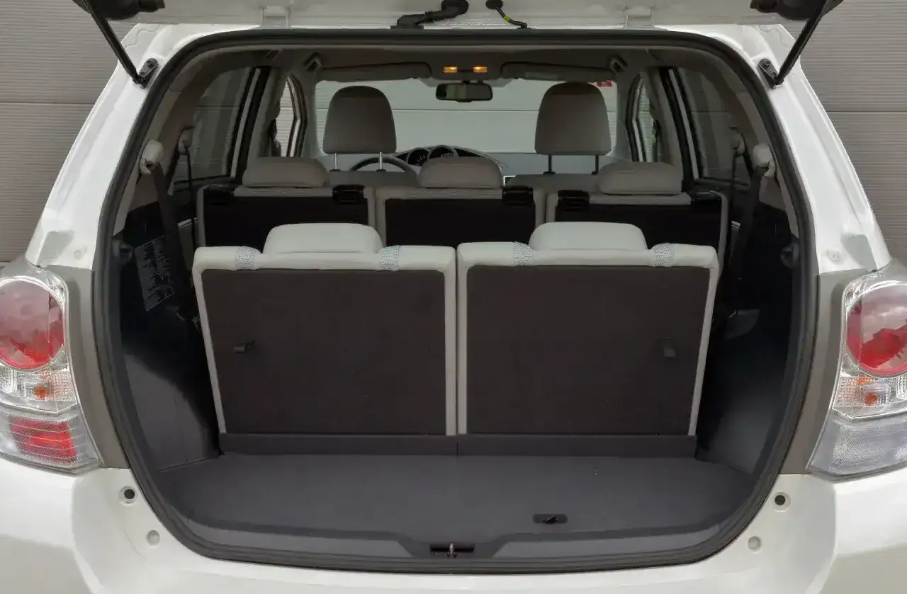 Toyota Verso 1.8 benzyna - Czy ten minivan wciąż ma sens?