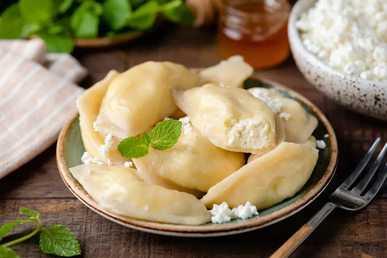 Pierogi z serem na słodko - Sprawdzony przepis na idealne!