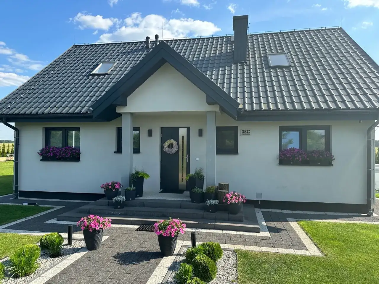 Koszt budowy domu Kamilek - Ile zapłacisz poza ceną z katalogu?