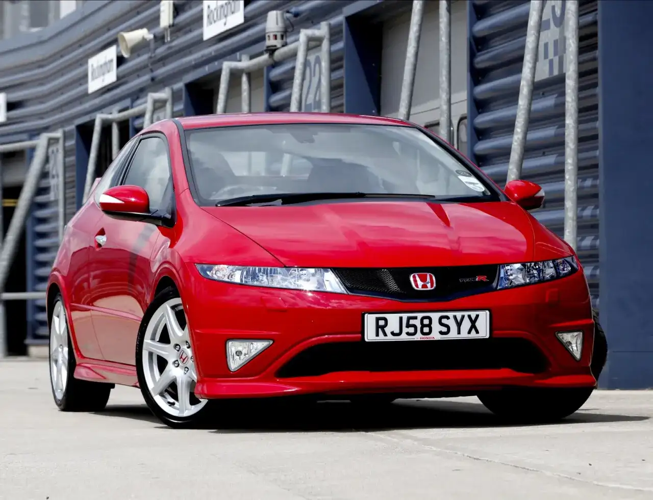 Honda Civic UFO - Czy warto kupić? Poradnik kupującego