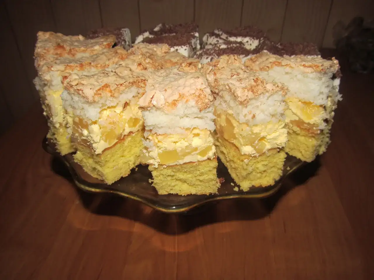 Ciasto z Ananasem i Kokosem: Przepis na Egzotyczny Raj!
