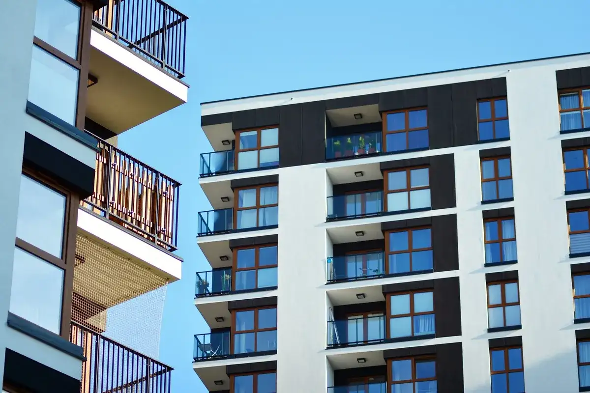 Loggia czy balkon? Najważniejsze różnice i wybór