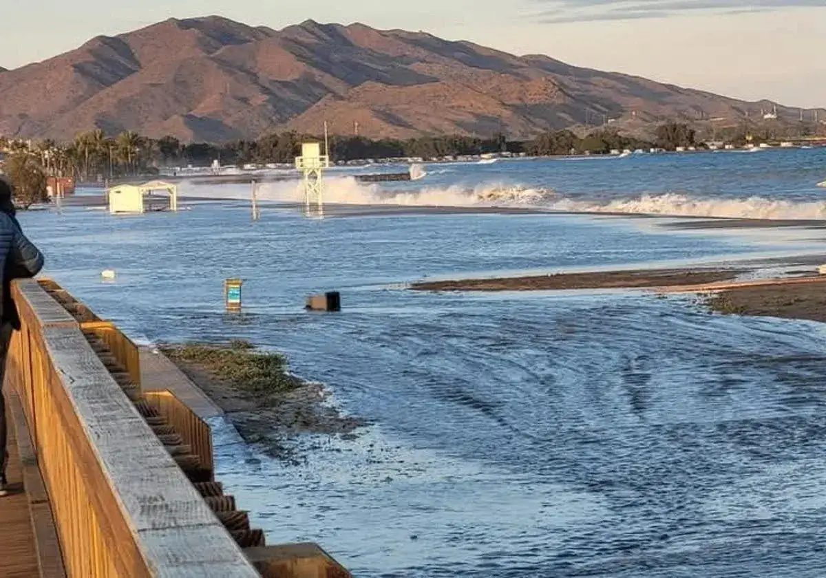 Espigón de Garrucha: playa, puerto y paseo. ¿Cuál es tu plan?