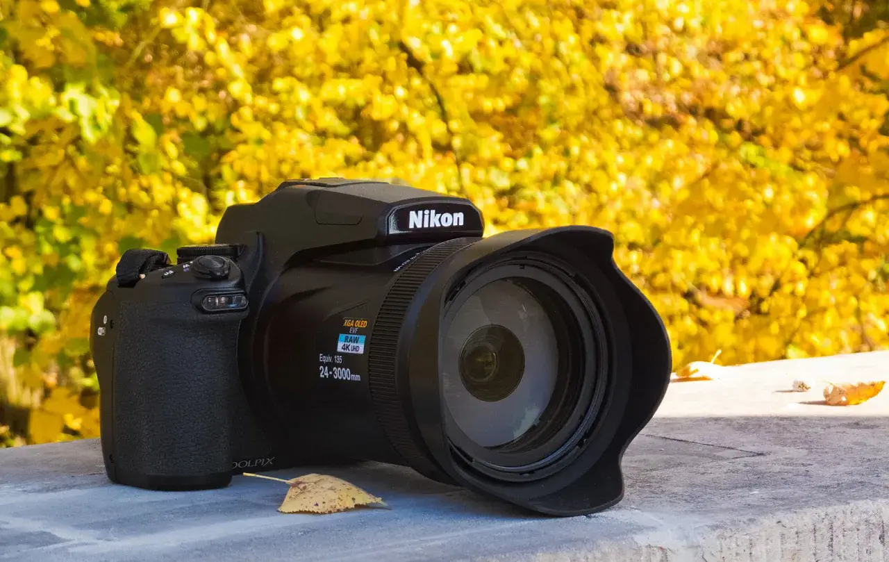 Nikon P1000 - Czy zoom 3000 mm wciąż ma sens? Recenzja i opinie
