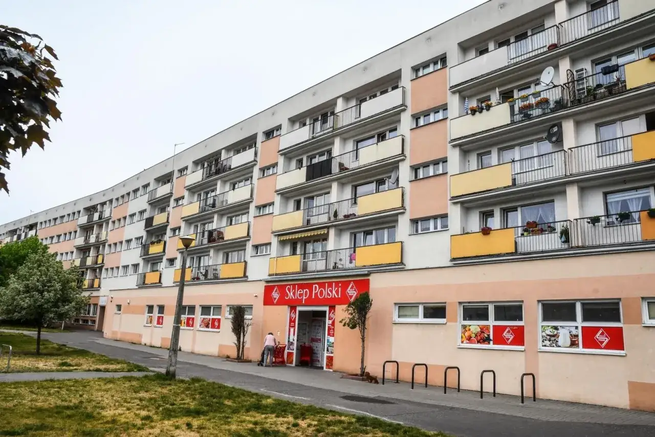 Najdłuższy blok w Polsce – który to? Rekordy i życie w nich