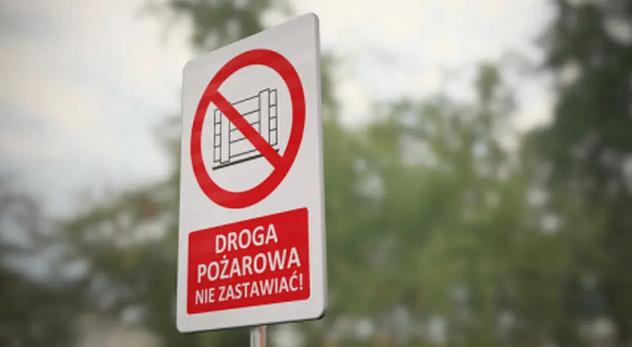 Droga pożarowa - czy wiesz, co oznacza i kto za nią odpowiada?