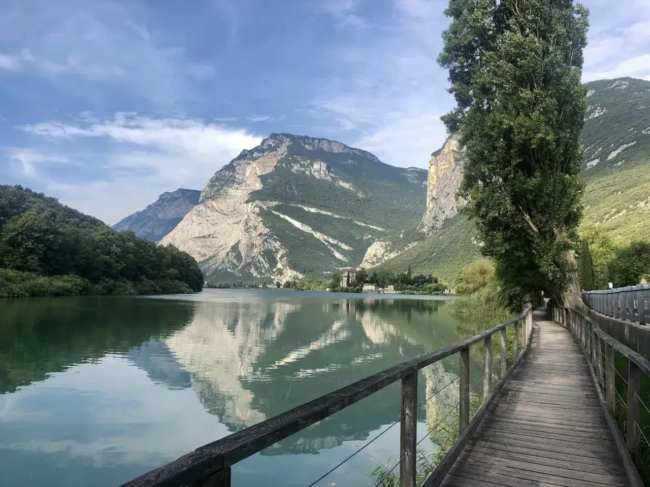 Lago di Toblino - La guida completa per una gita perfetta