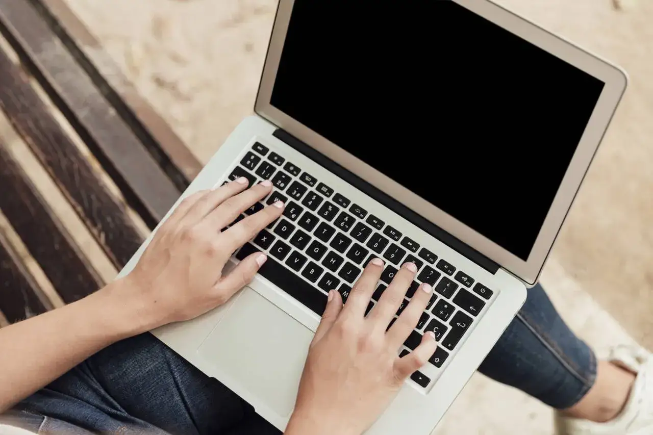 Jak zrobić screena na laptopie? Windows, Mac, Chromebook