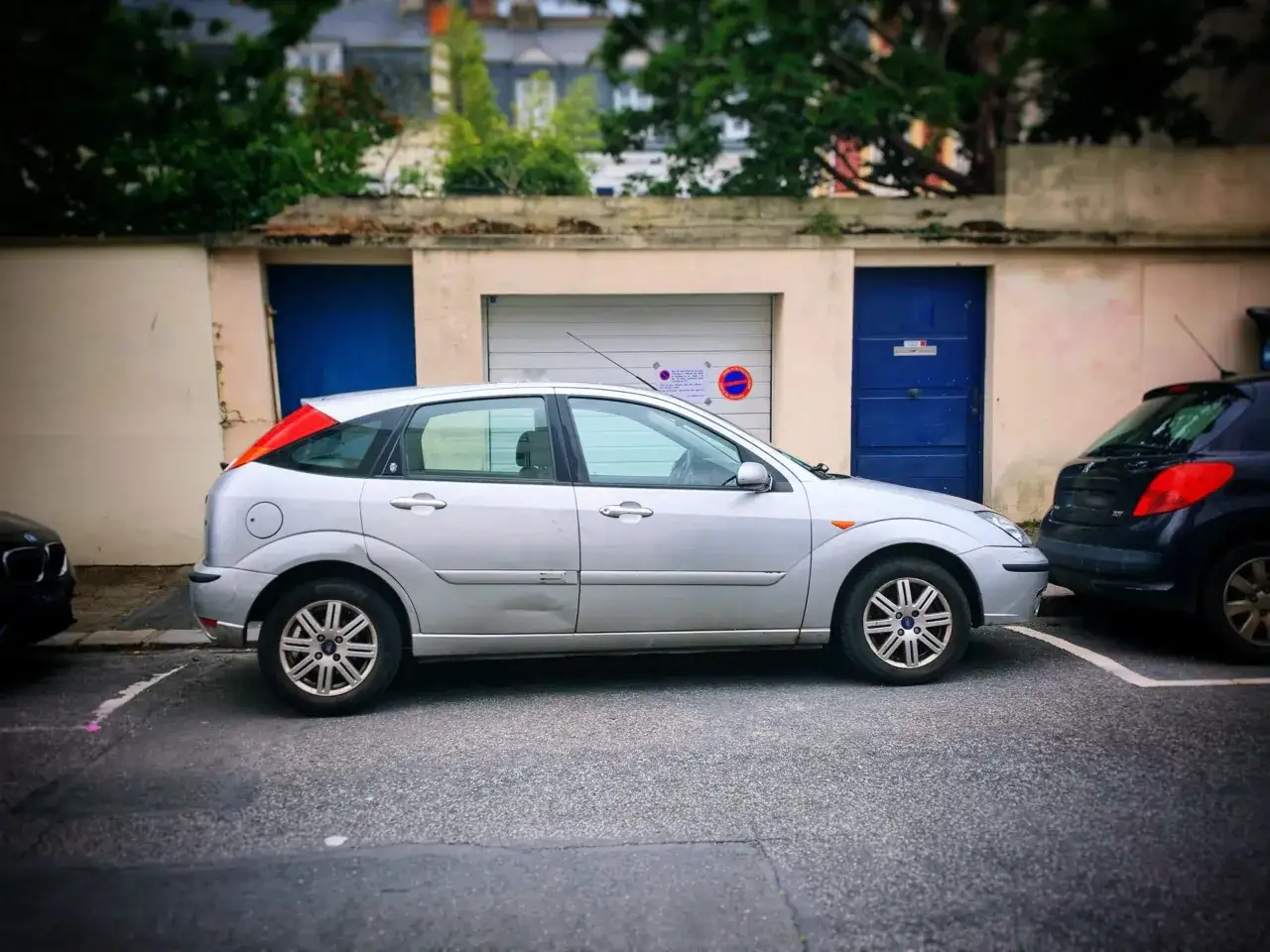 Garage - Stationnement devant son accès - Vraiment interdit ?