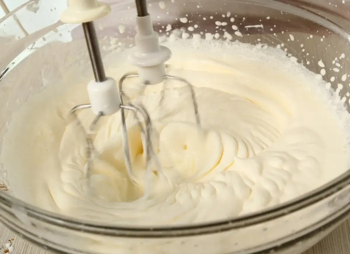 Krem śmietankowy do tortu bez mascarpone - sprawdzony przepis