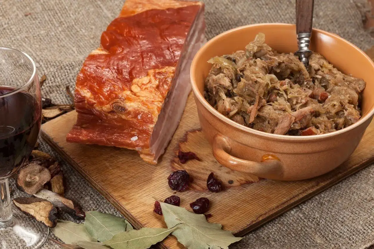 Bigos staropolski - jak ugotować idealny? Przepis krok po kroku