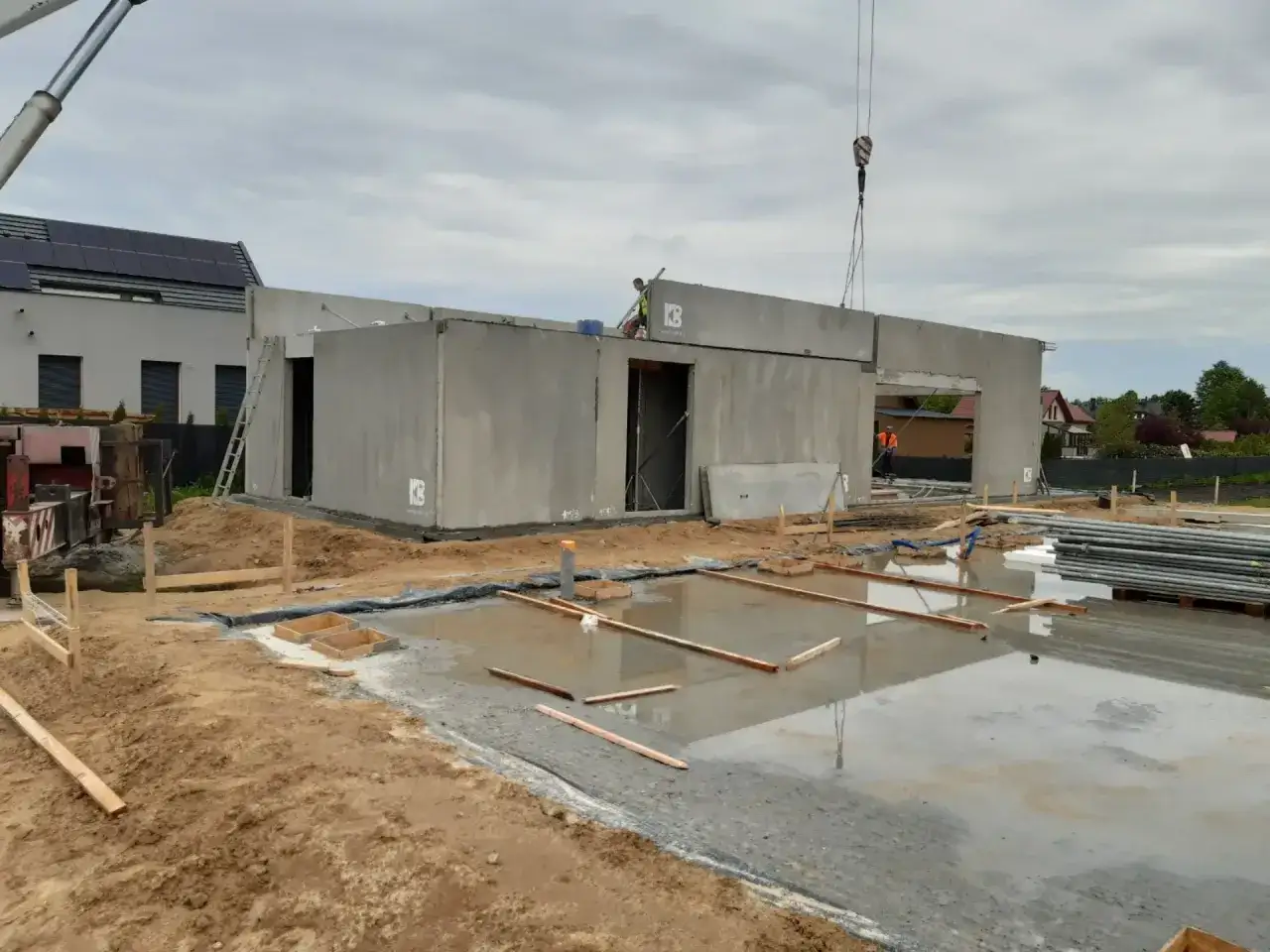 Blok prefabrykowany - fundament, beton, wilgoć. Co warto wiedzieć?