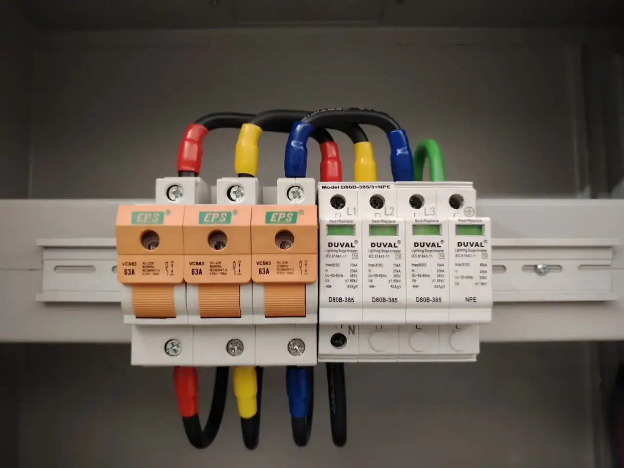 Ogranicznik B+C - Czy na pewno chroni Twoją instalację?