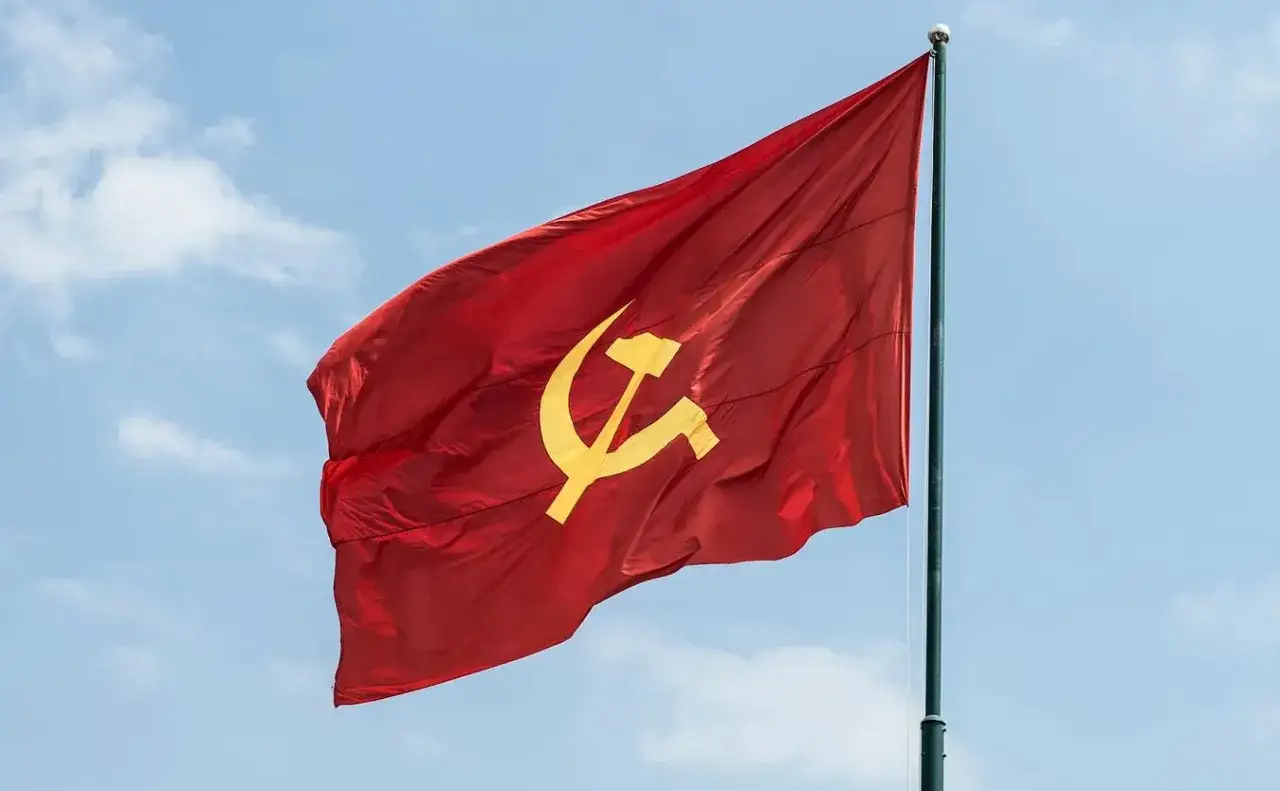 Flaga ZSRR - Jak odróżnić i co oznaczają jej symbole?