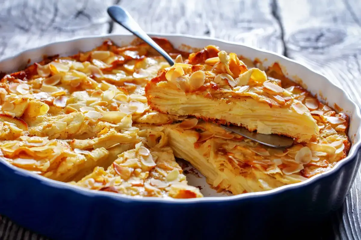 Torta di Mele Invisibile - La Ricetta Perfetta per un Dolce Elegante