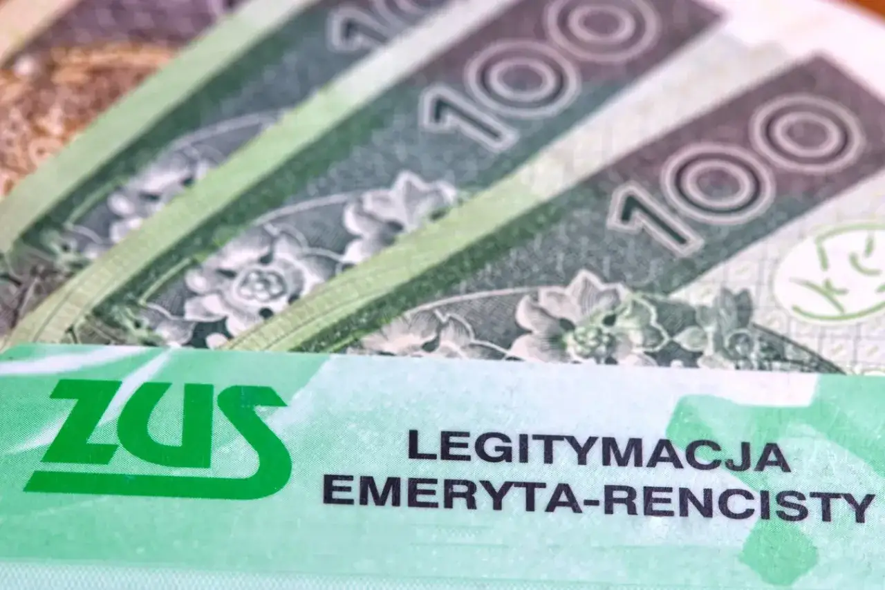 Ulga PKP dla emeryta - Legitymacja czy zaświadczenie?
