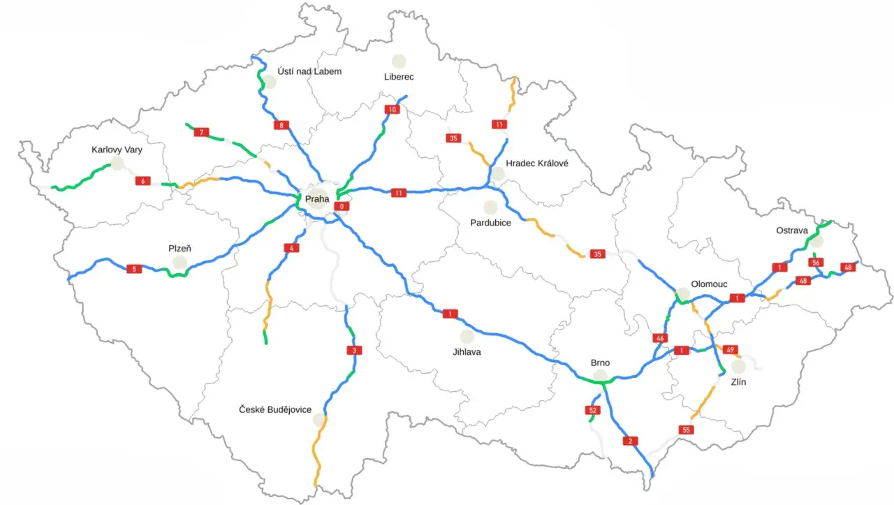 Mapa autostrad w Czechach z zaznaczonymi głównymi miastami i numerami dróg.
