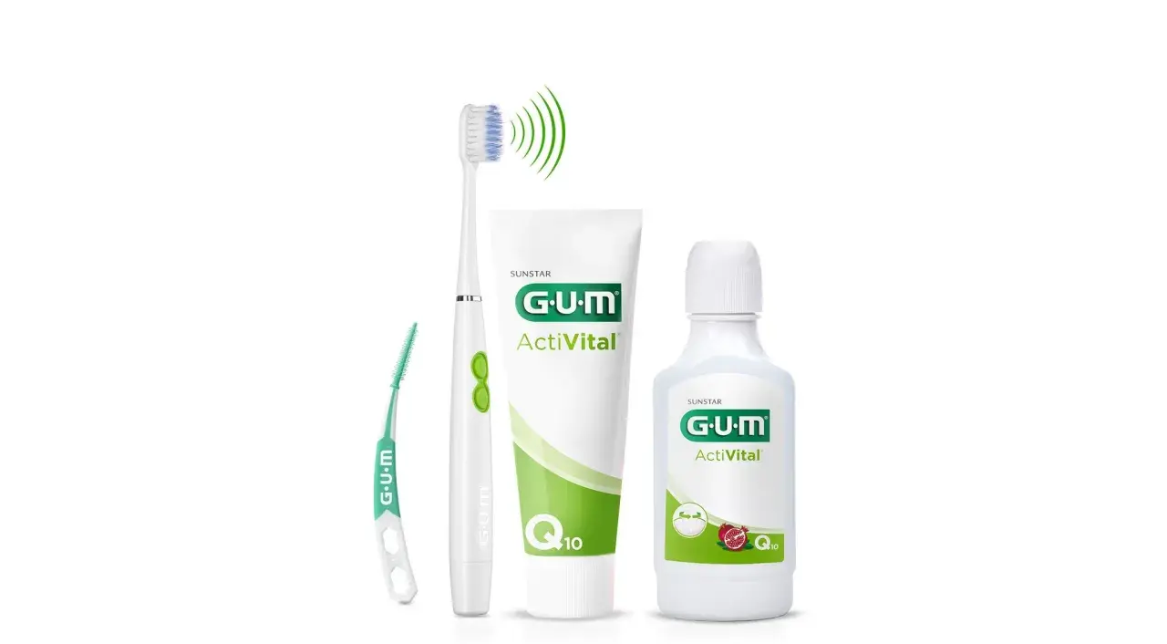 Kit per la corretta igiene orale: spazzolino elettrico, dentifricio e collutorio GUM ActiVital con Q10.