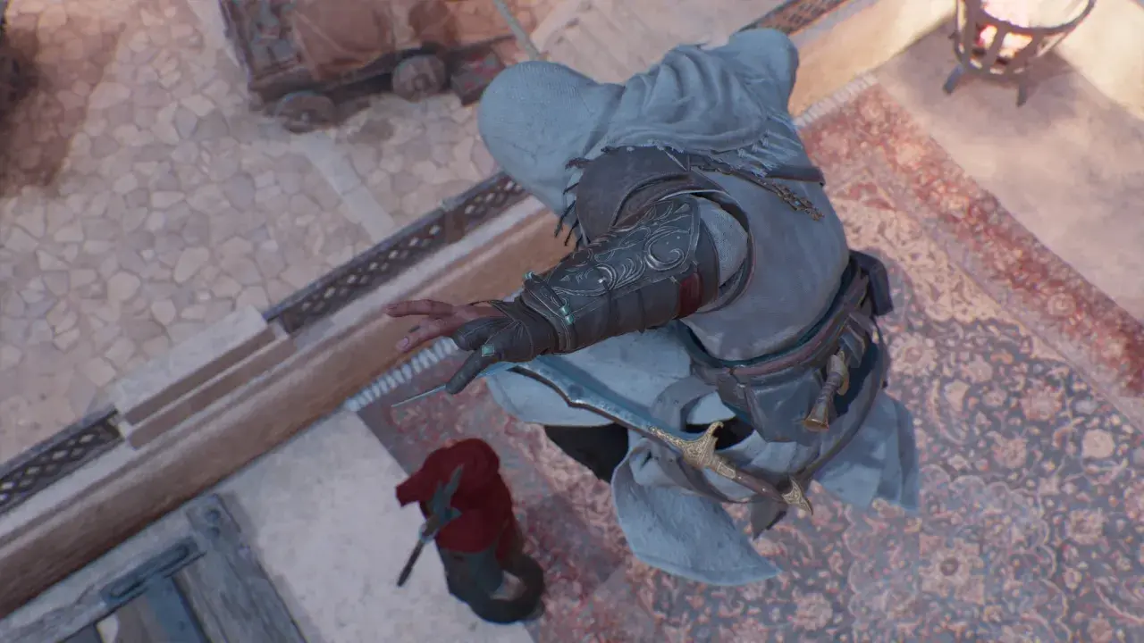 Assassin's Creed Mirage poradnik: Basim przygotowuje się do ataku z ukrycia, ostrze wysunięte.