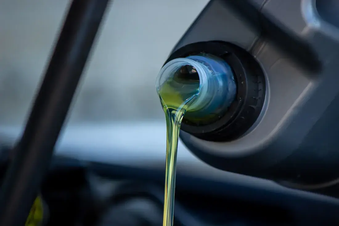 Opinie o oleju Motul: Czy warto zainwestować w ten produkt?